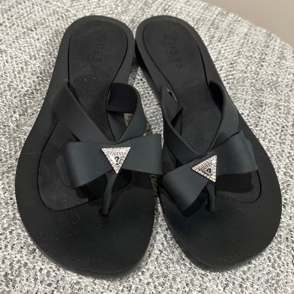 Guess sandals
